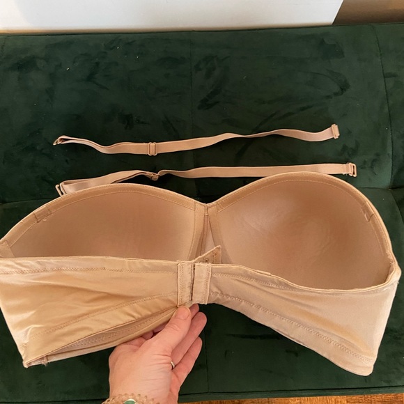 B.tempt’d by Wacoal wirefree strapless bra - Picture 3 of 6
